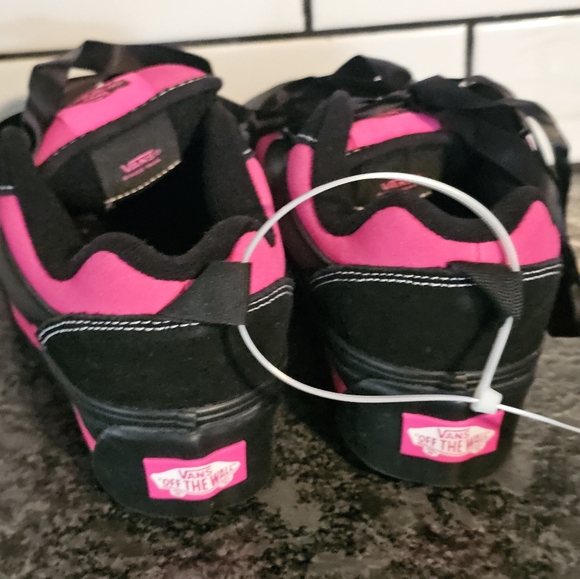 VANS Knu Skate Platform Stacked Sneakers Black Pink Satin Skater Shoes Women 5.5 - Picture 4 of 8